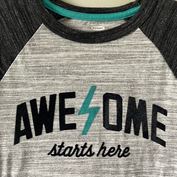 Old Navy Boys ‘Awesome Starts Here’ Baseball Raglan T-Shirt - Grey, Black & Blue - Picture 2 of 5